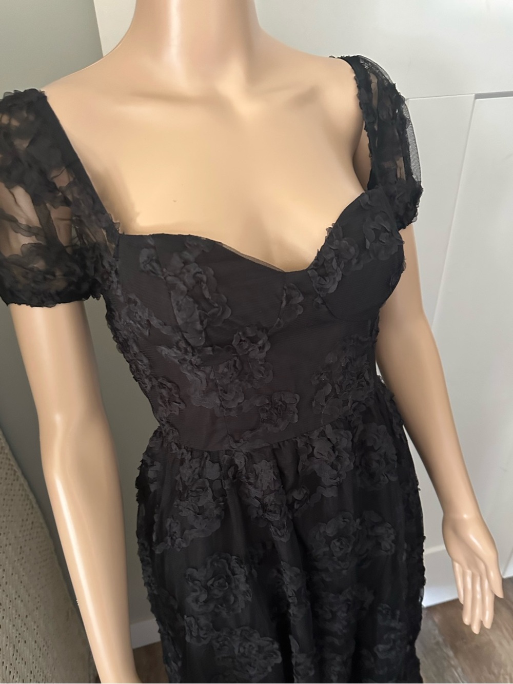 Lulus Dress - Picture 4 of 11